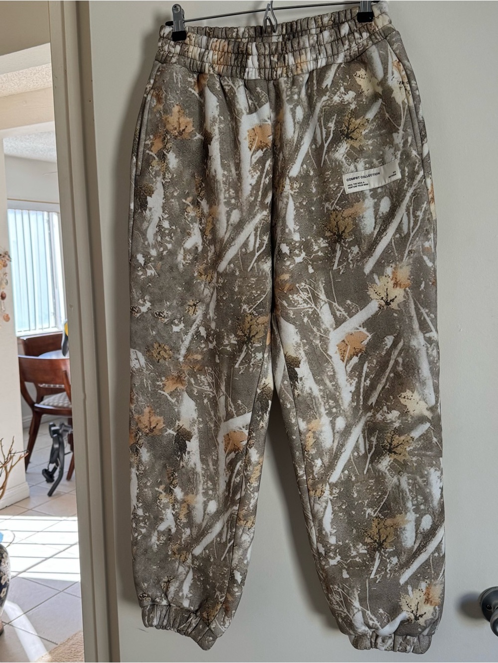 Women's Camouflage Print Jogger Pants - Olive & Tan